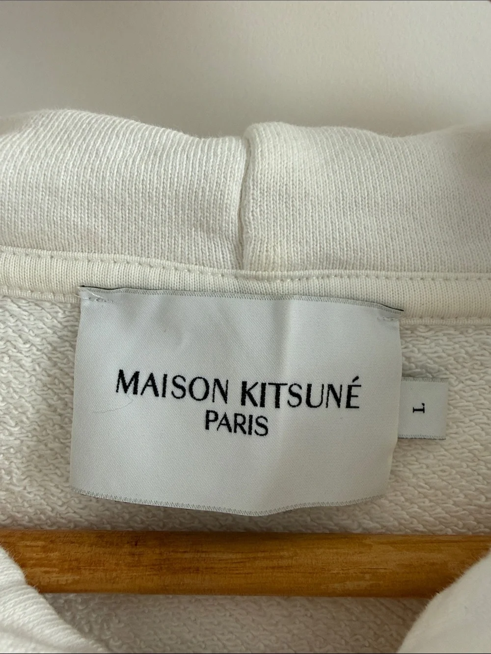 MAISON KITSUNE White Zip-Up Fox Patch Hoodie - Picture 4 of 8